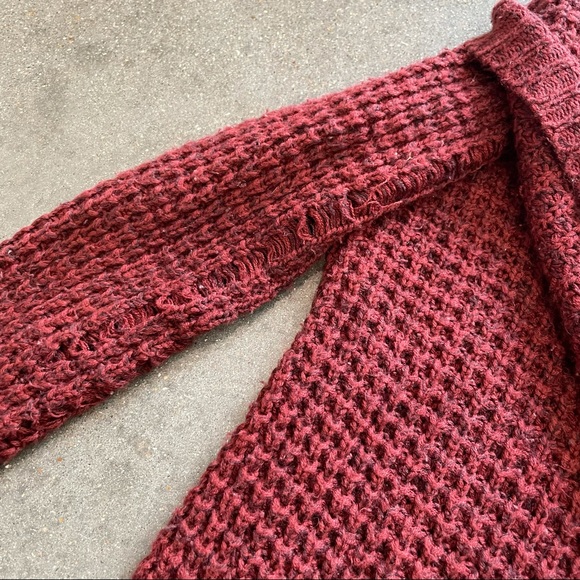 H&M Sweater - Picture 5 of 5